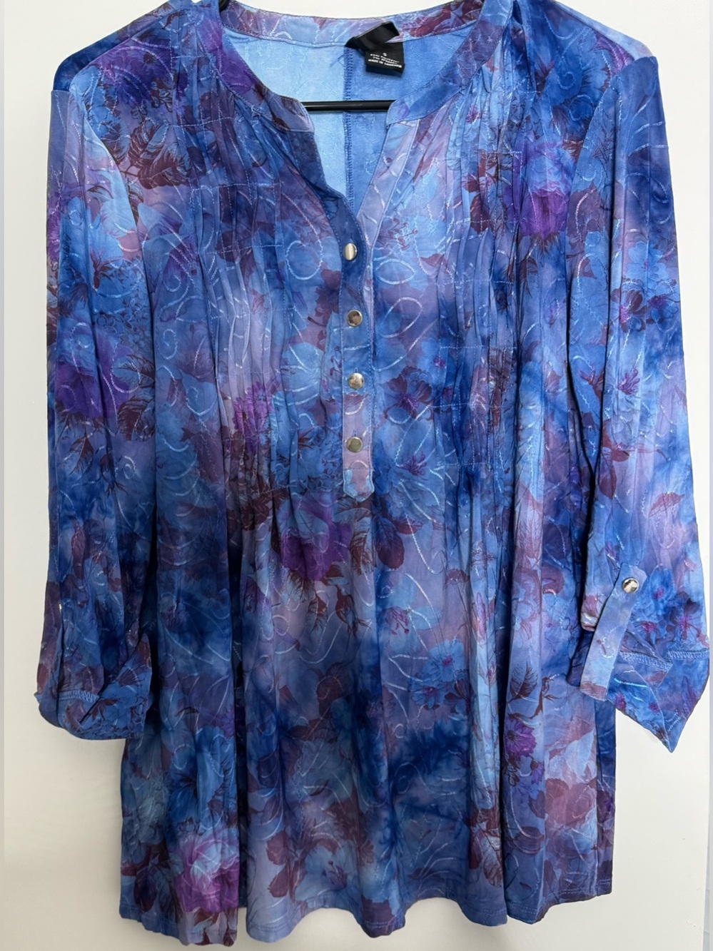 new directions Blue and Purple Floral Pintuck Tunic blouse stretch size small